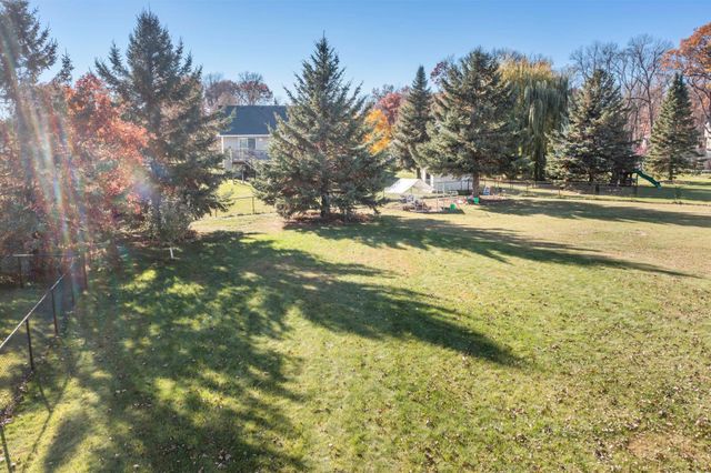 905 Bellaire Boulevard NW, Isanti, MN 55040