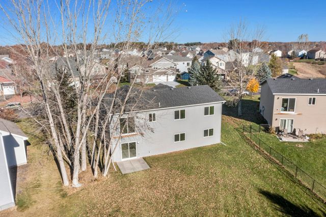 905 Bellaire Boulevard NW, Isanti, MN 55040