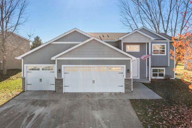 905 Bellaire Boulevard NW, Isanti, MN 55040