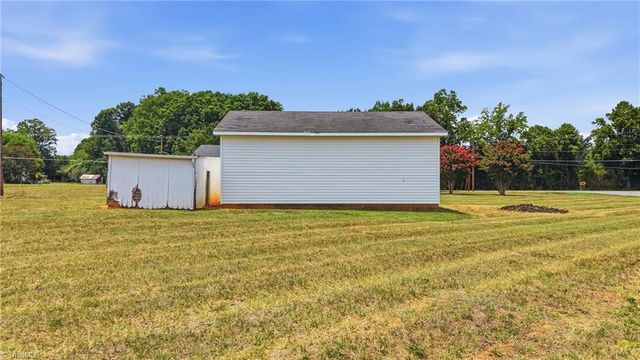 3769 Burch Bridge Road, Burlington, NC 27217