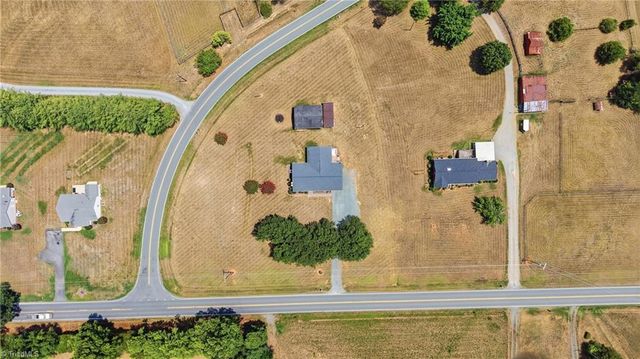 3769 Burch Bridge Road, Burlington, NC 27217