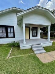 2727 Old Houston Road, Huntsville, TX 77340