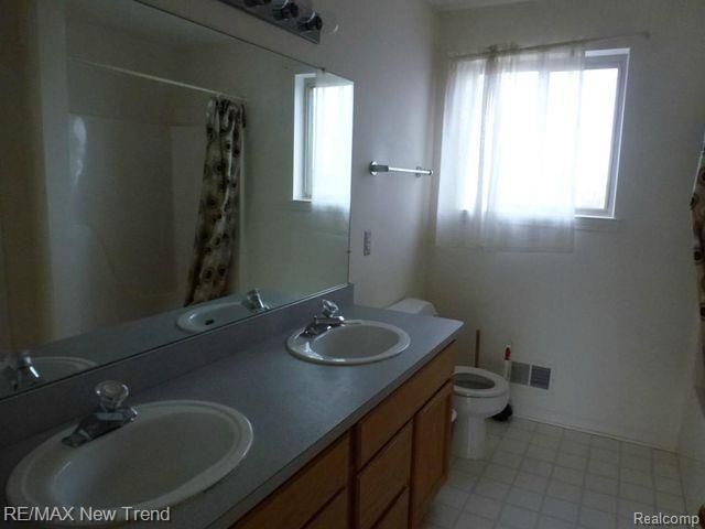 2899 Mystic Drive, Ann Arbor, MI 48103