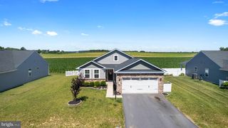 499 PERSPECTIVE PL, Hedgesville, WV 25427