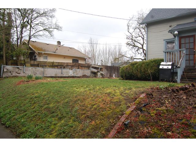7207 N CHICAGO Ave, Portland, OR 97203