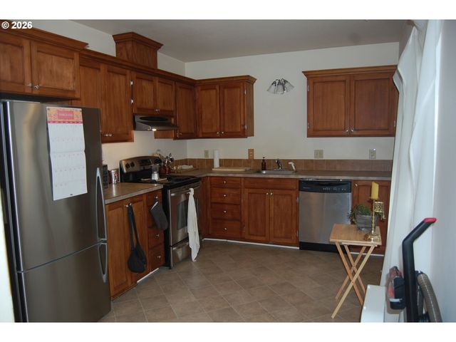 7207 N CHICAGO Ave, Portland, OR 97203