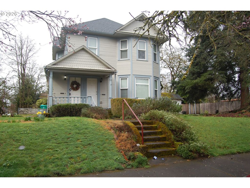7207 N CHICAGO Ave, Portland, OR 97203