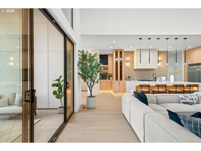 8702 Ne 182ND Pl, Vancouver, WA 98682