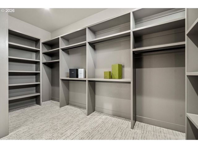 8702 Ne 182ND Pl, Vancouver, WA 98682