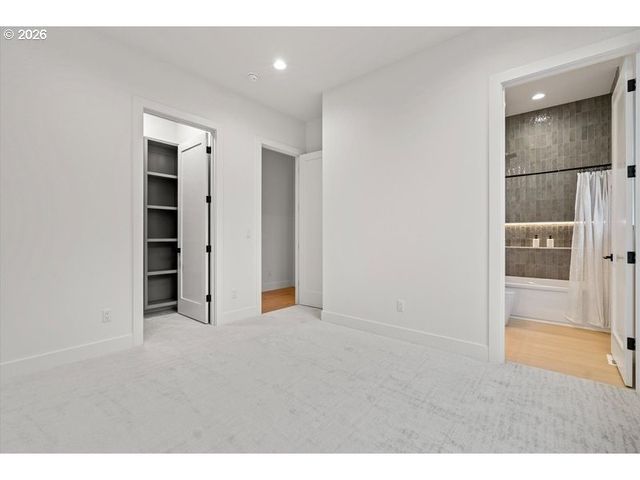 8702 Ne 182ND Pl, Vancouver, WA 98682