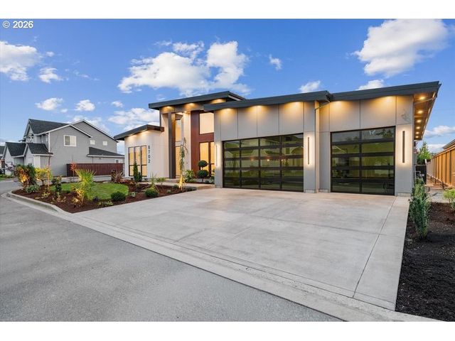 8702 Ne 182ND Pl, Vancouver, WA 98682