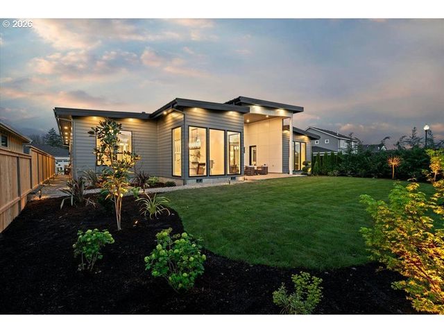 8702 Ne 182ND Pl, Vancouver, WA 98682