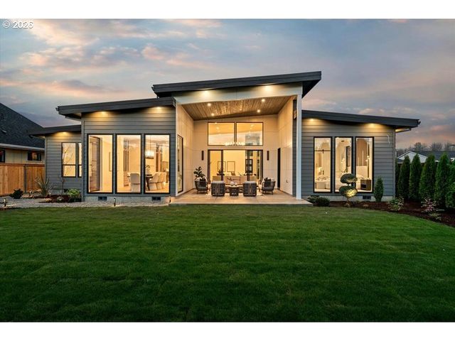 8702 Ne 182ND Pl, Vancouver, WA 98682