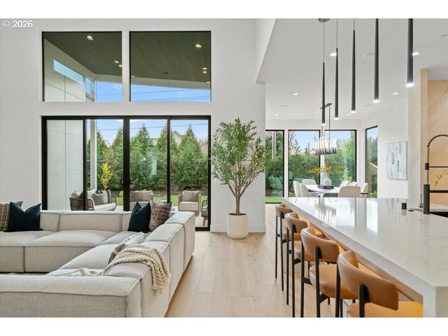 8702 Ne 182ND Pl, Vancouver, WA 98682