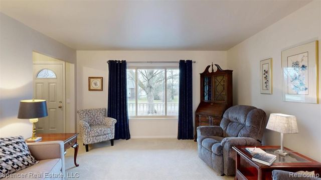 6350 Waldon Woods Drive, Clarkston, MI 48346