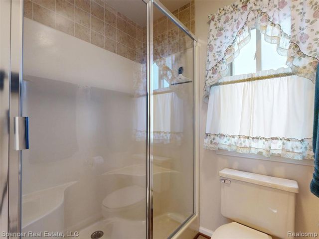 6350 Waldon Woods Drive, Clarkston, MI 48346