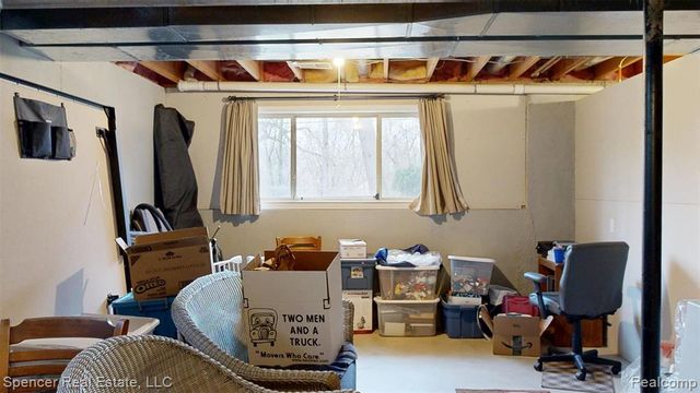 6350 Waldon Woods Drive, Clarkston, MI 48346