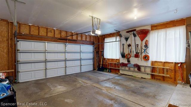 6350 Waldon Woods Drive, Clarkston, MI 48346