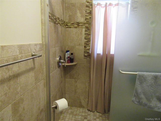 28 Laurel Trail, Monroe, NY 10950