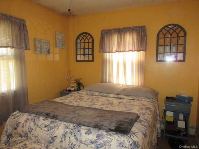 28 Laurel Trail, Monroe, NY 10950