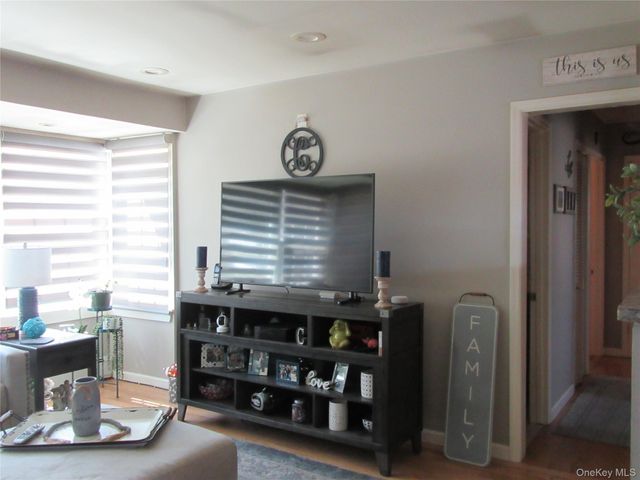 28 Laurel Trail, Monroe, NY 10950