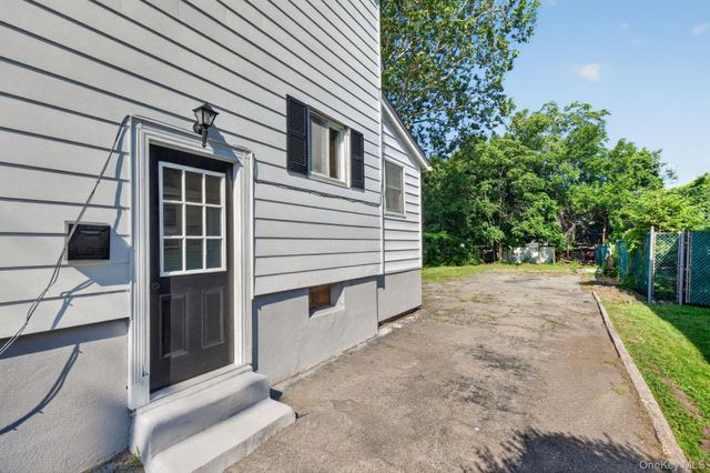 196 Cottage Street, Middletown, NY 10940