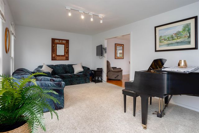 266 Isham Circle, Williston, VT 05495