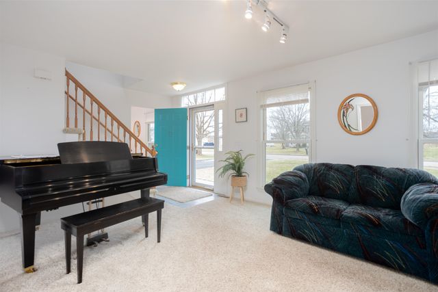 266 Isham Circle, Williston, VT 05495