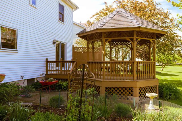 266 Isham Circle, Williston, VT 05495