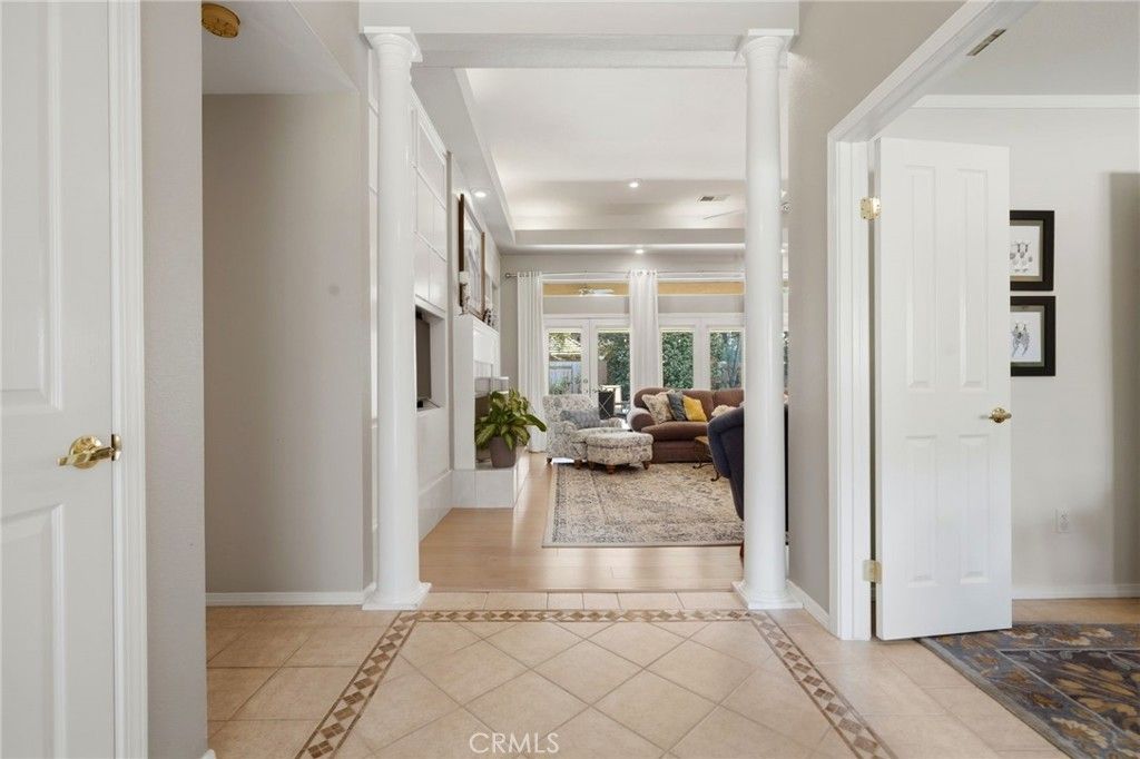 Image 13 of property listing at 2134 Cottonwood Circle, Visalia, CA 93277