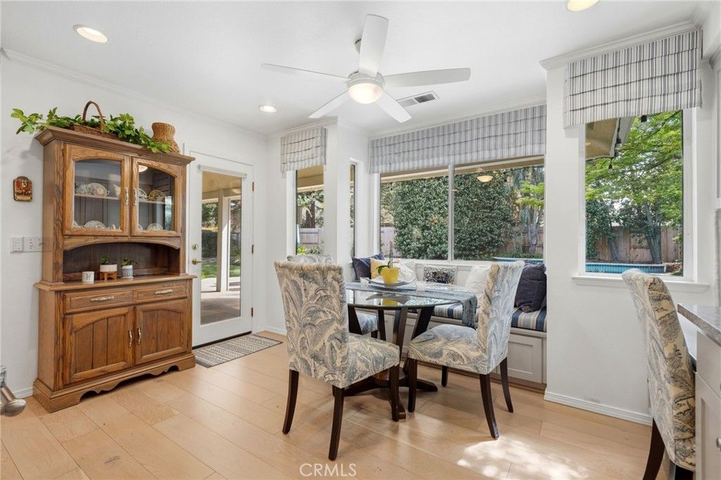 Image 25 of property listing at 2134 Cottonwood Circle, Visalia, CA 93277