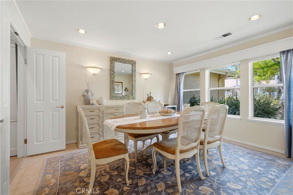 Image 28 of property listing at 2134 Cottonwood Circle, Visalia, CA 93277