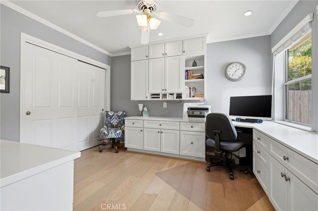 Image 32 of property listing at 2134 Cottonwood Circle, Visalia, CA 93277