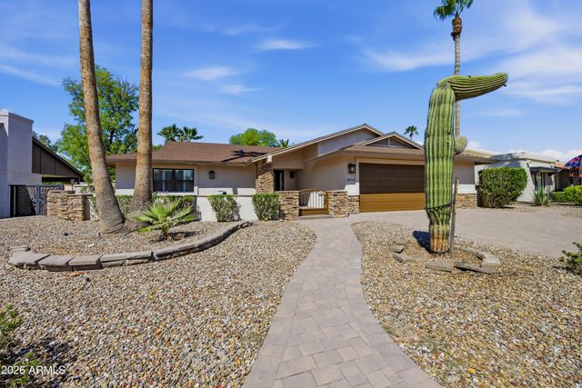 8218 E Lippizan Trail, Scottsdale, AZ 85258