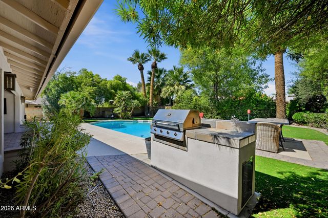 8218 E Lippizan Trail, Scottsdale, AZ 85258