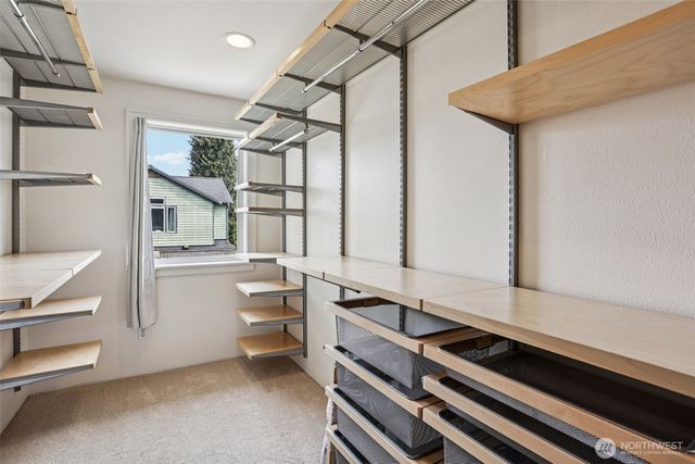 4726 Thackeray Place NE, Seattle, WA 98105