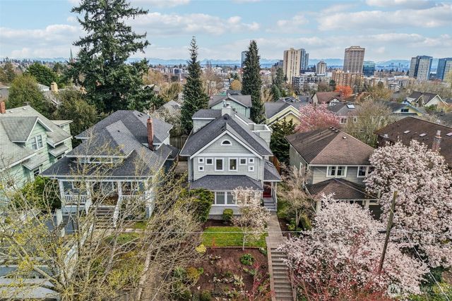 4726 Thackeray Place NE, Seattle, WA 98105