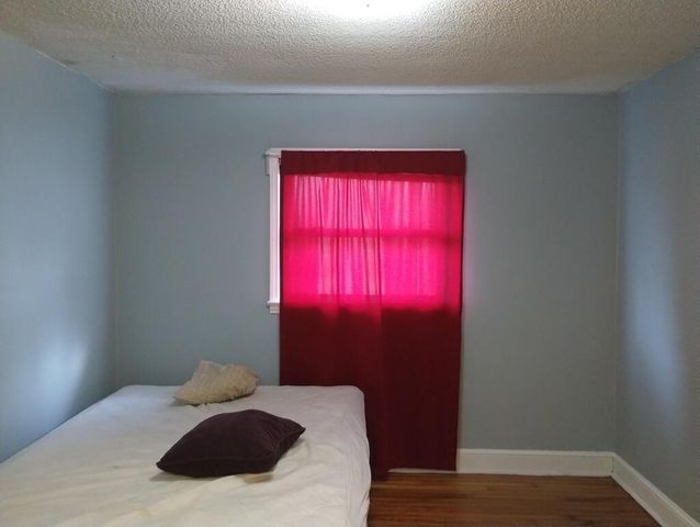 129 Townsend DR, Bassett, VA 24055