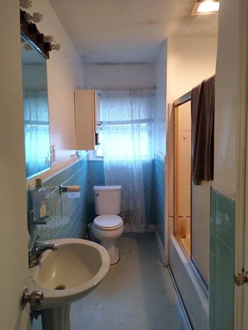 129 Townsend DR, Bassett, VA 24055