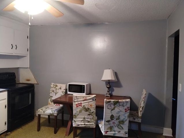 129 Townsend DR, Bassett, VA 24055