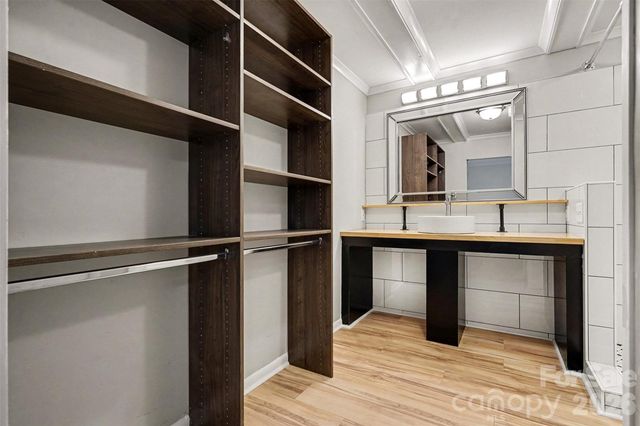 6041 Heath Valley Road, Charlotte, NC 28210