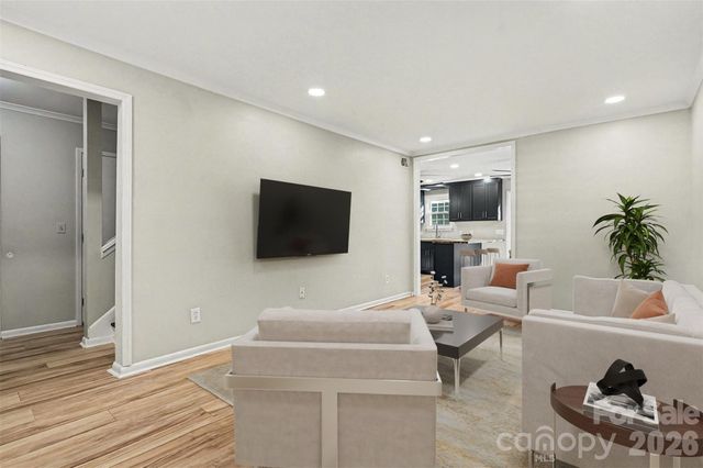 6041 Heath Valley Road, Charlotte, NC 28210