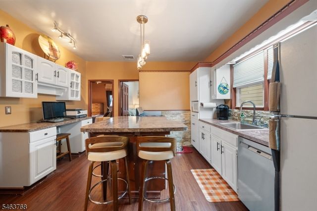 142 Knapp Ave, Clifton City, NJ 07011