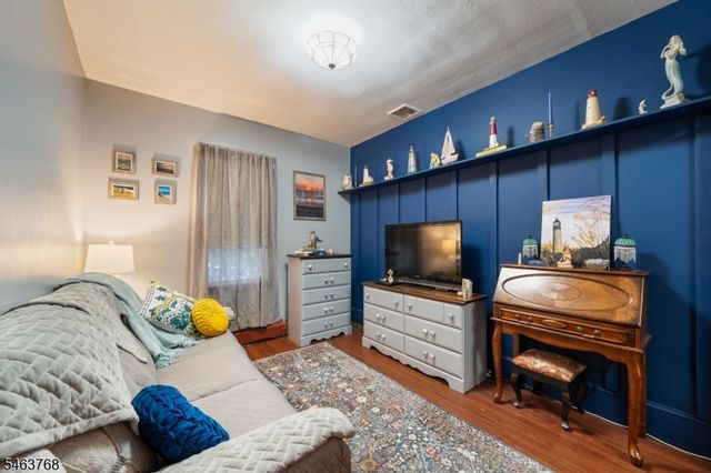 142 Knapp Ave, Clifton City, NJ 07011