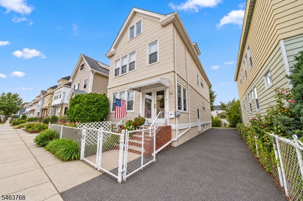 142 Knapp Ave, Clifton City, NJ 07011 — photo 2