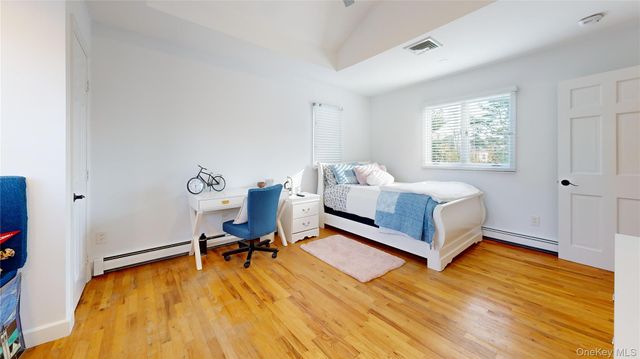 137 South Road, Westhampton, NY 11977