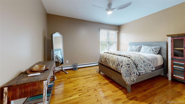 137 South Road, Westhampton, NY 11977