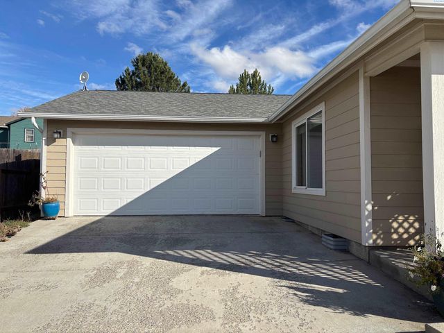 606 Harvest Loop, Palouse, WA 99161