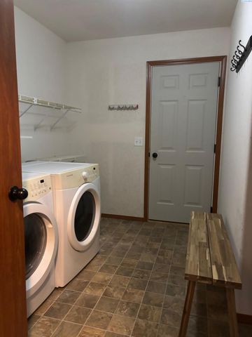 606 Harvest Loop, Palouse, WA 99161