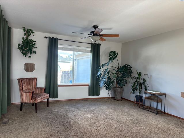 606 Harvest Loop, Palouse, WA 99161